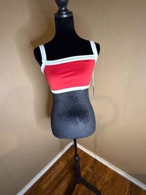 Interval Glimmer Spacedye Square Neck Bra in Poppy Solid/White